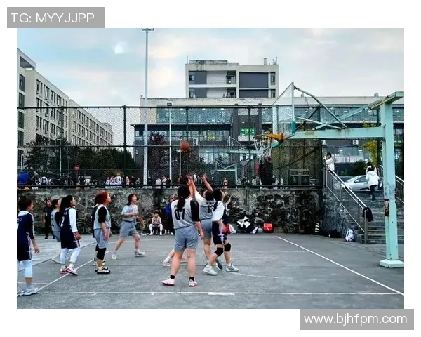 篮球明星妹子展现风采她们的拼搏与热情点燃青春梦想